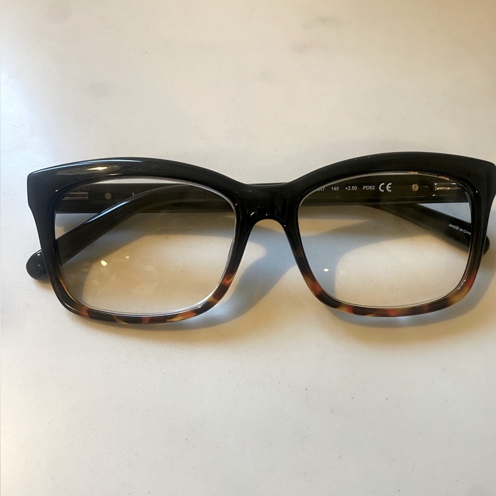 Kate Spade 2.5 reading glasses